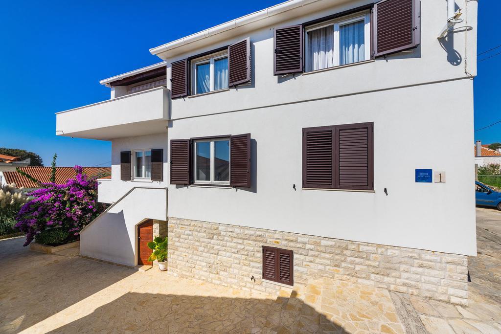 Apartments Nada Zadar Eksteriør bilde